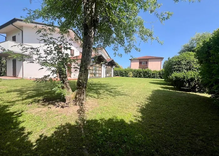 Villa Villino Cocca Marina di Massa